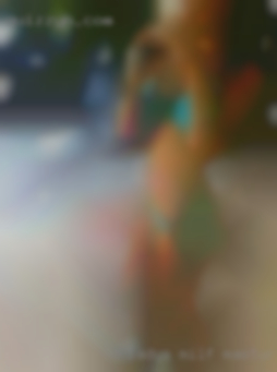Ladys milf masturbat real hairy hard in go carzy near San Antonio!