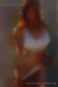 Mistress seeking sex swingers slave from Middle River.